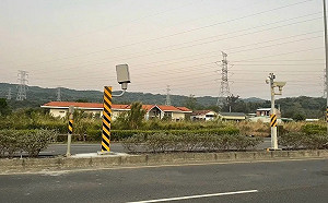 屏東大幅增設測速照相桿   網嘆：度假心情都沒了