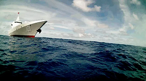 長達20分鐘都沒發現? 中驅逐艦「近距貼身監控」美無人艇 最短僅距數尺