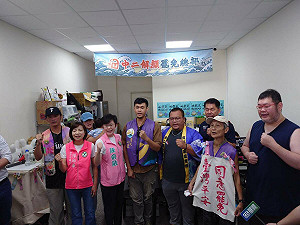 （影）葉霸、鷹爸加花蓮罷團  前進台中呼籲8/23投下同意罷免守護台灣民主