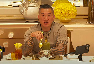 館長成功開設抖音帳號!網酸:可以去賺中國錢了