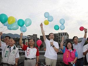 新鶯陸橋成蚊子橋？新北：10月中旬可修復