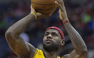 又摃上！NBA球星詹皇砲轟川普加劇社會分裂