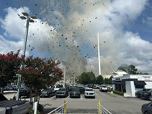 (影)美國獸醫中心爆炸 駕駛衝撞釀瓦斯外洩