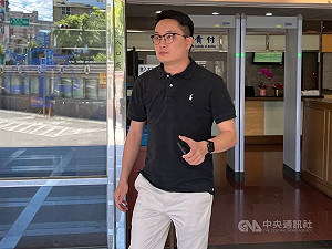 連署涉偽造案開庭　提議罷張宏陸案發言人否認犯行