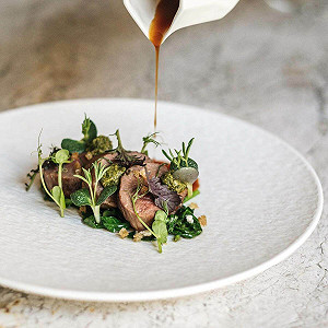 《台灣米其林指南2025》高雄獲5星榮耀  59家名店列全球美食聖經