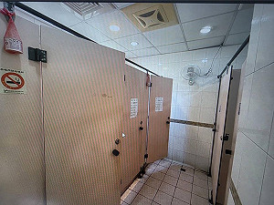 高雄旗山公廁驚見男屍！疑突發疾病暴斃   檢相驗釐清死因