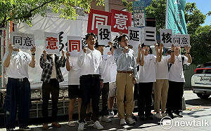 核三延役公投有信心過關？黃國昌未正面回應：與韓國瑜車掃反應熱烈 