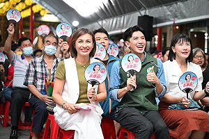 邱議瑩前鎮傾聽座談會  「最帥里長」林浤澤現身力挺  