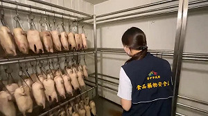 豐原烤鴨害300人食物中毒!業者鞠躬道歉  已委託第三方處理賠償