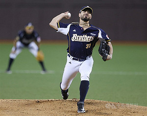 兄弟洋將抉擇柯威士先發續觀察　王建民點黃博多問題