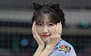 韓職棒首賣「啦啦隊小卡」挨轟！安芝儇親上火線回應了