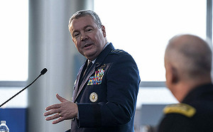 「摧毀」伊朗核設施報告打臉川普  美國國防情報局局長突遭解職