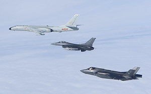 一周內3度侵擾空域! 北美防空司令部戰機攔截俄間諜機 今年以來第7次