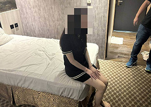 中市警掃黃查獲外籍女子性交易　號稱現役AV女優