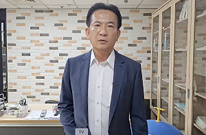 賴子弟兵林俊憲喊路線調整:國民黨一定往中間靠攏