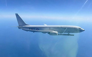 （影）專門捕抓海陸小型移動目標影像  美海軍P-8A罕見先進空中感測器黑海曝光