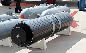 這炸彈恐轟垮台灣電網! 解放軍展示「軟殺傷」新武器 但遇「這天氣」失效