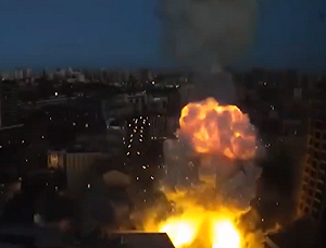 (影) 俄炸基輔釀22死!「雙打擊」住宅區 歐盟辦公室也挨轟 馮德萊恩震怒