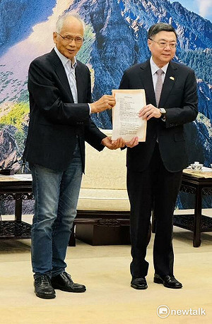 拜會卓揆為有機農業請命!游錫堃:立法行政是車子的兩輪 一輪出問題怎會順