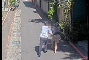 員警直擊詐騙集團「面試」現場!女子誤以為工作考核險淪車手