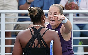 「這種球」要表歉意? 美國公開賽選手爆口角 竟與「這」潛規則有關