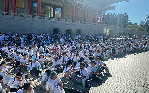 (影)民眾黨走讀、警方封鎖愛國西路：群眾高喊「萊爾校長下台」