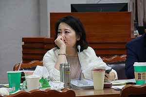 吳思瑤批藍白蠻橫刪減文化預算 感慨「為文化受霸凌而落淚」