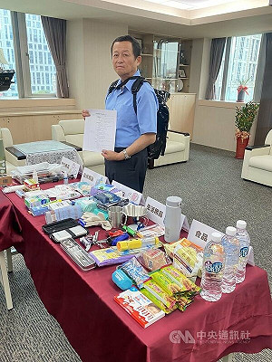 避難物資難取捨　莫懷祖：定期在家演練精進汰換