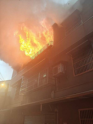 中壢惡火奪5命!屋主5年前申請住警器  拿到卻未安裝