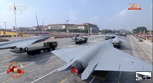新無尾翼無人機亮相中共閱兵! 機身與機翼融為一體 隱形能力更強