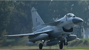 提案採購12架殲-10C! 專家：「這國家」恐改變南亞軍事力量平衡