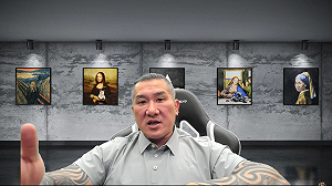 這次不穿背心！ 館長看九三閱兵大讚世界第一   見習近平出現突做「這事」 