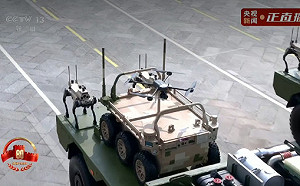 天上飛的＋地上跑的！中國閱兵亮相無人載具組合 統派稱專為攻台巷戰設計