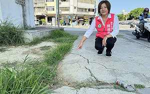 中市建設局燙平專案攏係假！國賠案坑洞比例高 陳雅惠批：沒有改革決心 