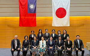 藍黨團拜會日本國會 日華懇喊深化交流