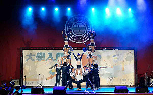 東海開學典禮大跳台灣尚勇   張國恩：最可怕的不是揮空棒