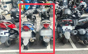 高雄騎士挪機車擠停車格遭開罰！拍片抱怨員警慘遭打臉