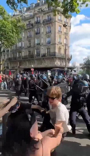 （影）反客為主! 穆斯林在歐美爆極端言行 幼稚園家長嗆挖眼 德州賣酒、豬肉商遭警告