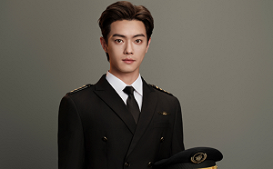 許凱遭爆劈腿、聚眾賭博？醜聞連發「新劇恐禁播」