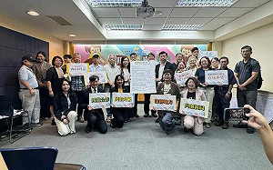 打破「非藍即綠」格局  馮光遠：四小黨聯盟瞄準這群人…