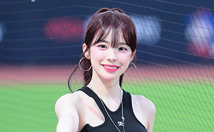 李多慧不捨媽媽返韓「哭到眼睛腫」！落淚畫面曝光惹心疼