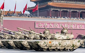 四代坦克還沒服役就落後中國了? 美軍媒大誇解放軍「 100 式主戰坦克」