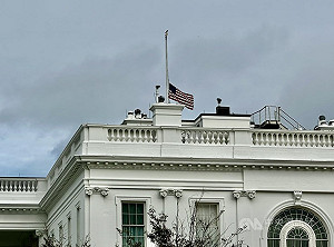 美保守派政治評論員遭槍擊喪命　川普下令降半旗致敬