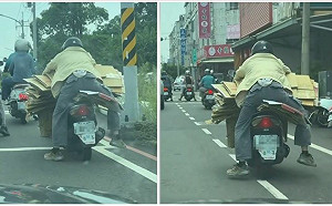 台南阿伯疊超高紙箱一路趴騎！網友驚：用命換50元 