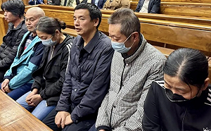 中國人惡毒到海外！7人南非開血汗工廠涉「綁架、人口販賣」 法院判刑20年