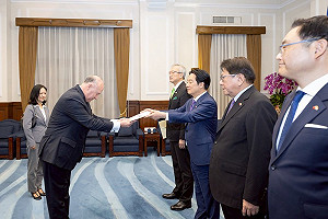 巴拉圭新任大使到任：貝尼亞盼賴清德訪問巴國、台企可來投資設廠