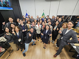 我國旗出現在巴西聖保羅州議會!林佳龍:台巴政經交流里程碑