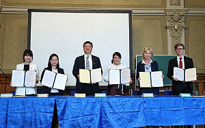 高市府團隊訪波蘭   見證卡托維茲三中與仁武高中締結姊妹校