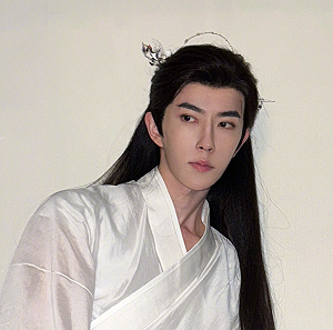 于朦朧墜樓案疑點重重！八炯揭「1關鍵對話」掀熱議