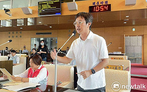 新光三越九月底復業 江肇國批中市府仍未釐清爆炸原因